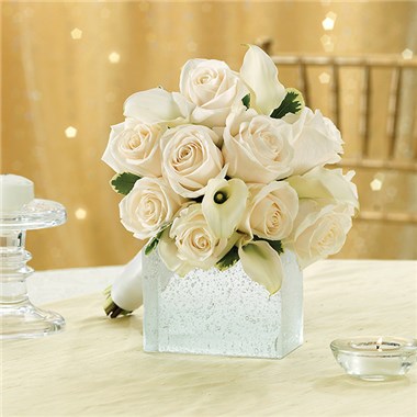 All White Bridesmaid Bouquet ®