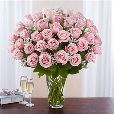 Ultimate Elegance ™ Premium Long Stem Pink Roses
